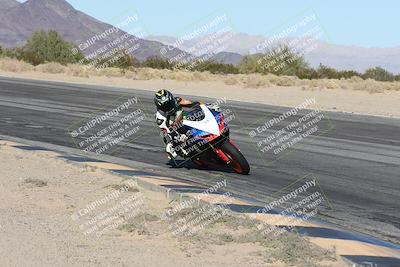 media/Dec-04-2025-Racers Edge (Thu) [[5ebc9f124d]]/3-B Group/7-Session 4 (Turn 10 Inside)/